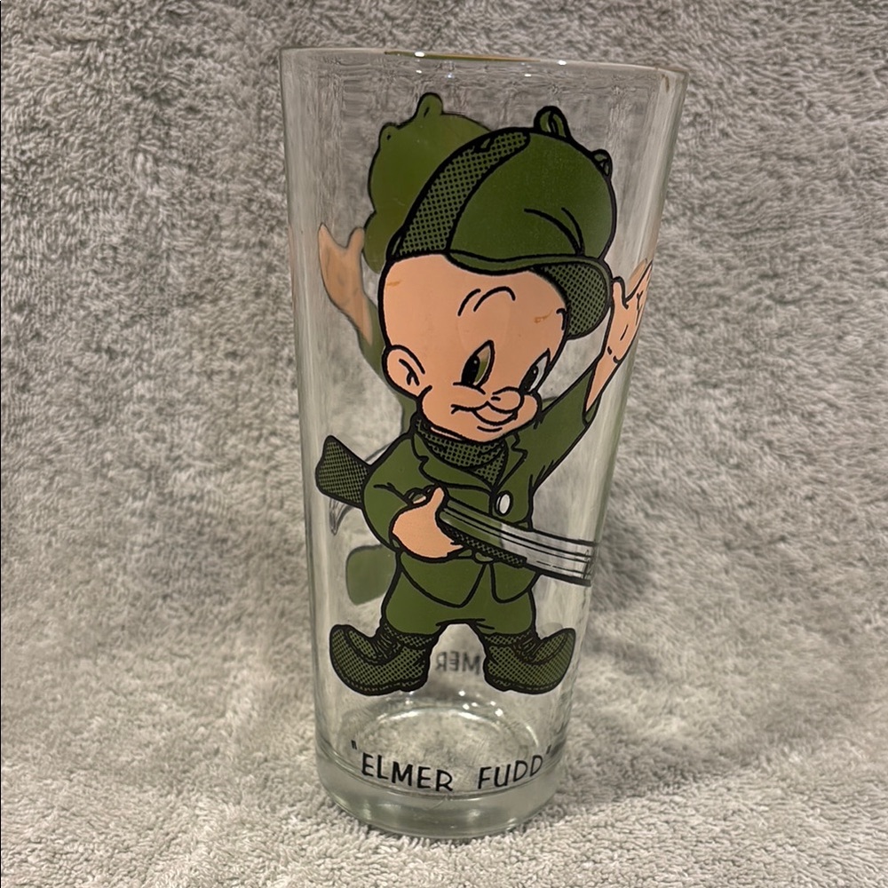 Elmer Fudd Character Glass - Green and Black